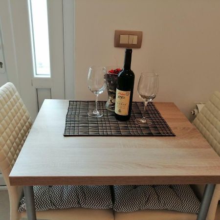 Studio Apartman Irena 2 Бієла Екстер'єр фото