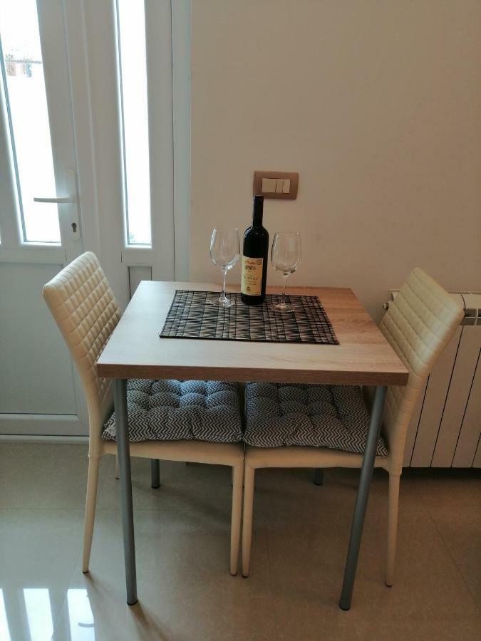 Studio Apartman Irena 2 Бієла Екстер'єр фото