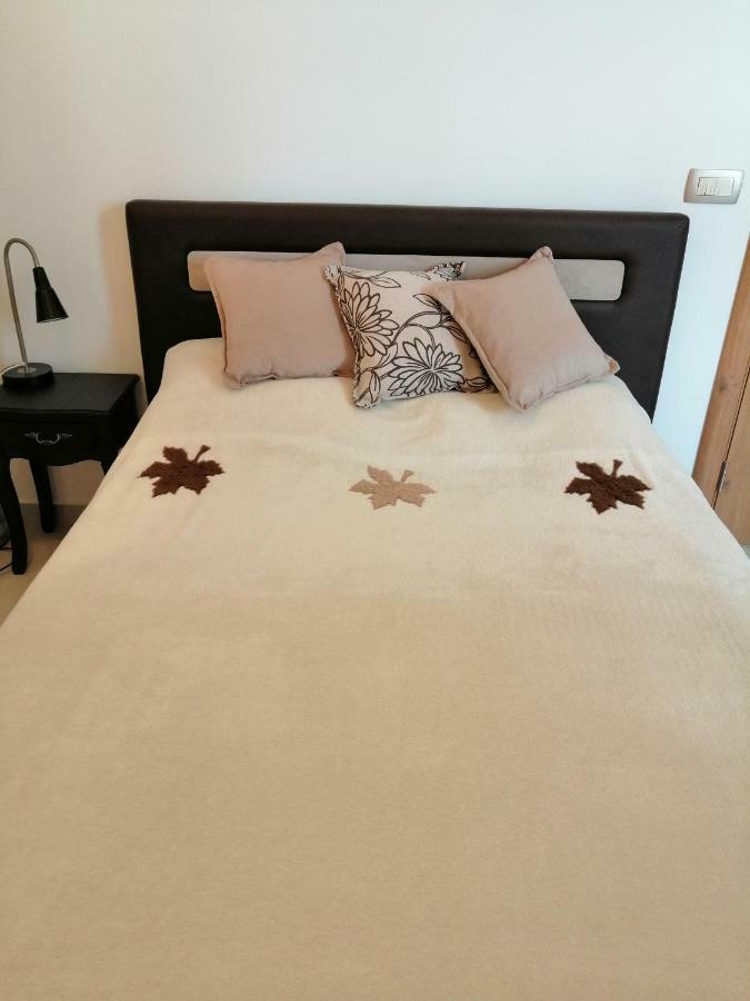 Studio Apartman Irena 2 Бієла Екстер'єр фото